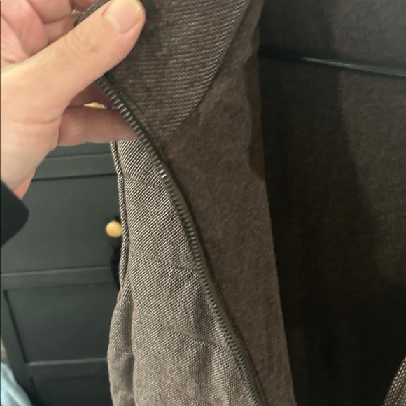 Polo by Ralph Lauren Men's Dark Brown Quilted Vest - Picture 5 of 10